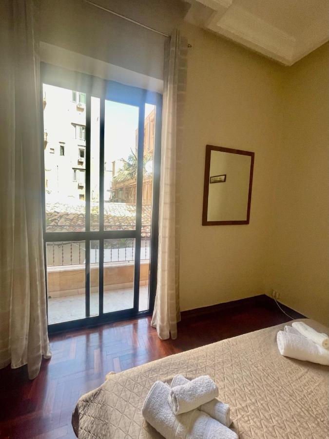 Apartament Dimora Di Maury A Due Passi Dai Trasporti E Da Ballaro Палермо Екстериор снимка