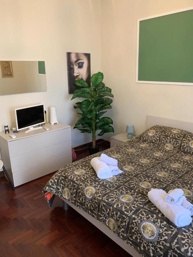 Apartament Dimora Di Maury A Due Passi Dai Trasporti E Da Ballaro Палермо Екстериор снимка