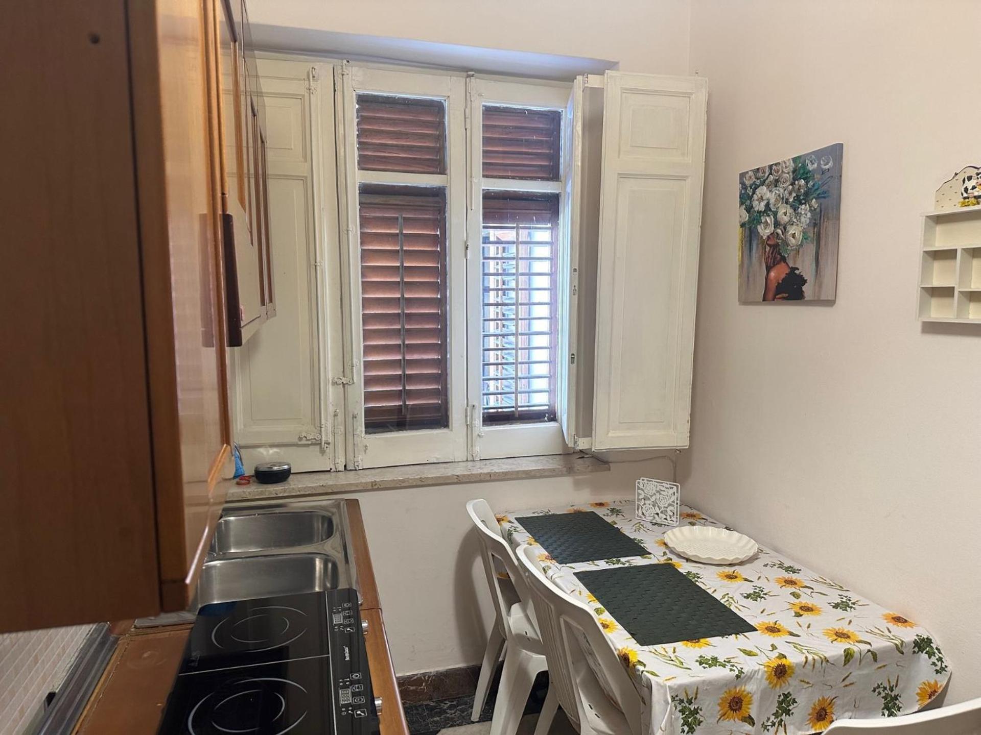 Apartament Dimora Di Maury A Due Passi Dai Trasporti E Da Ballaro Палермо Екстериор снимка